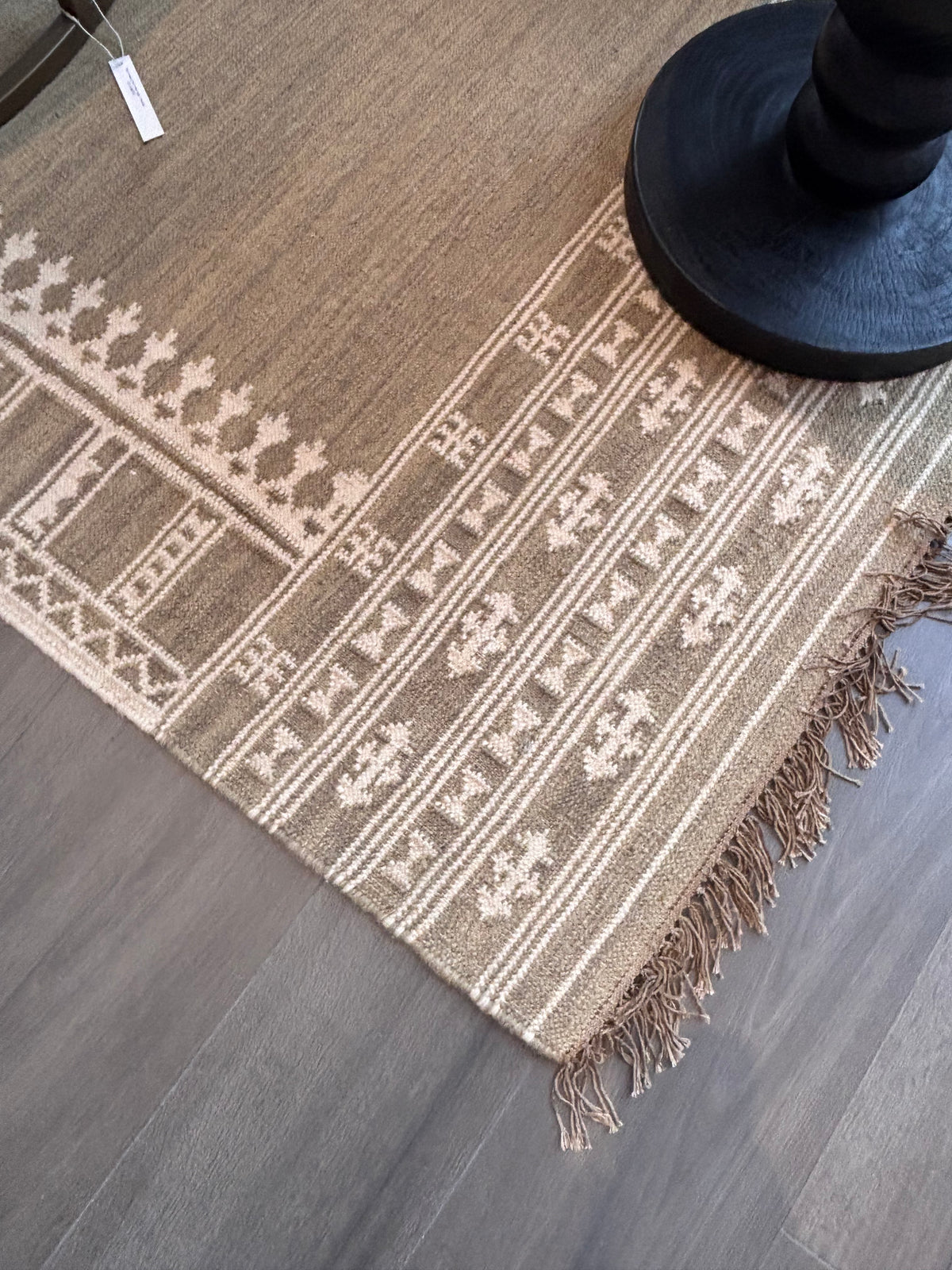 Oliver Motif Rug 290cm x 190cm