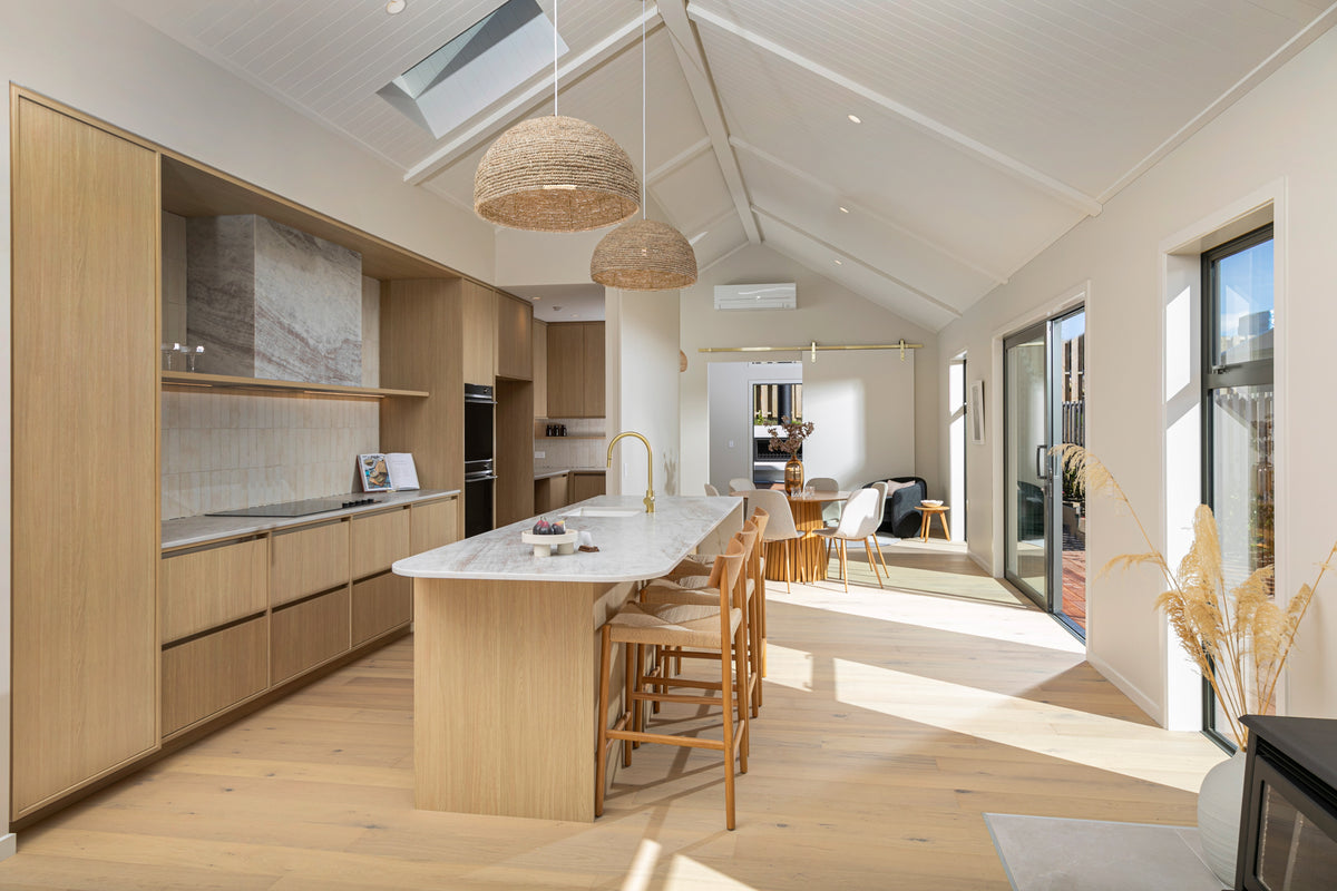 Linden Pendant