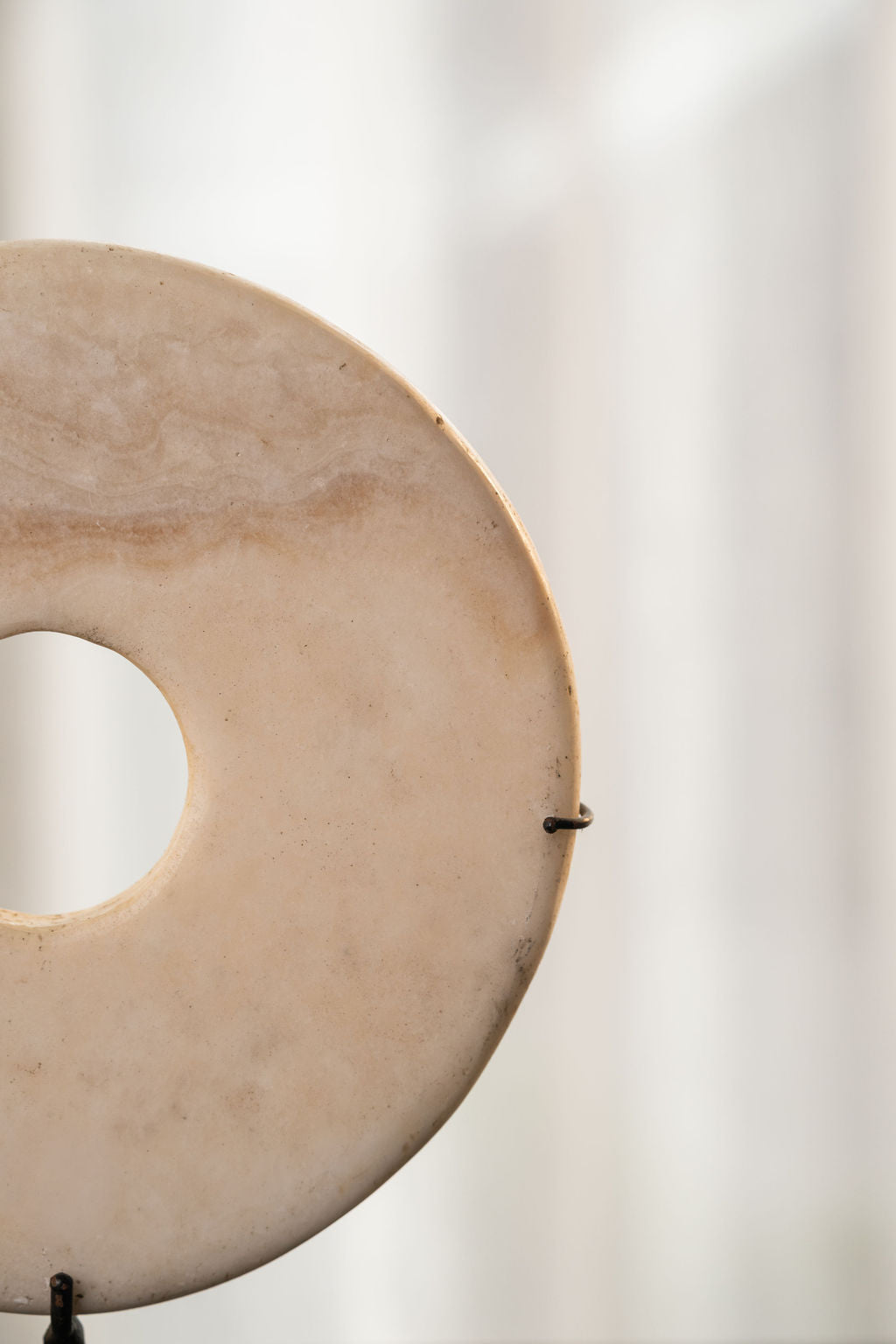 White Eternity Stone On Stand - DIA: 20cm
