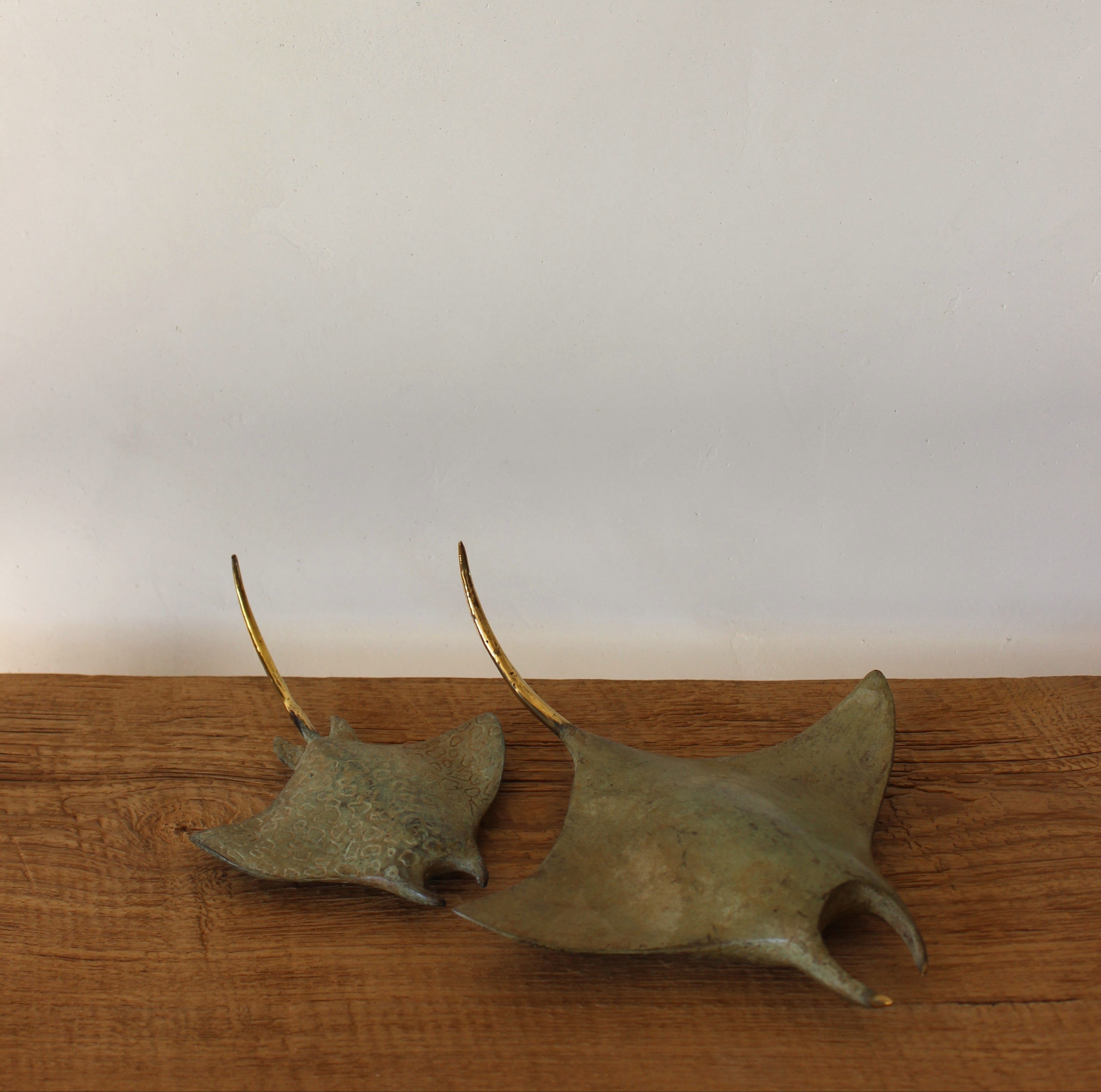 Bronze Manta Ray — Set of 2