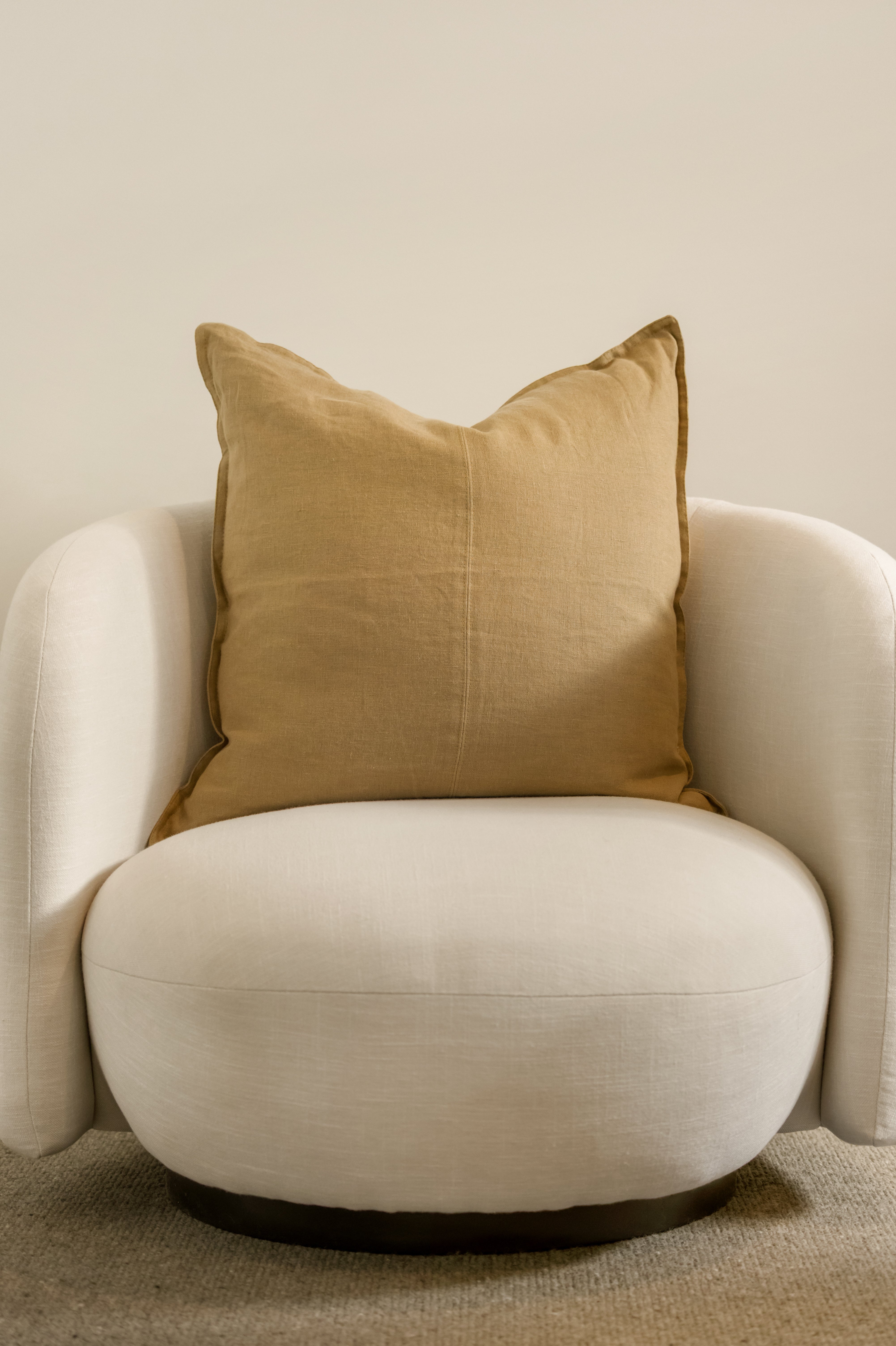 Como Cushion in Clay