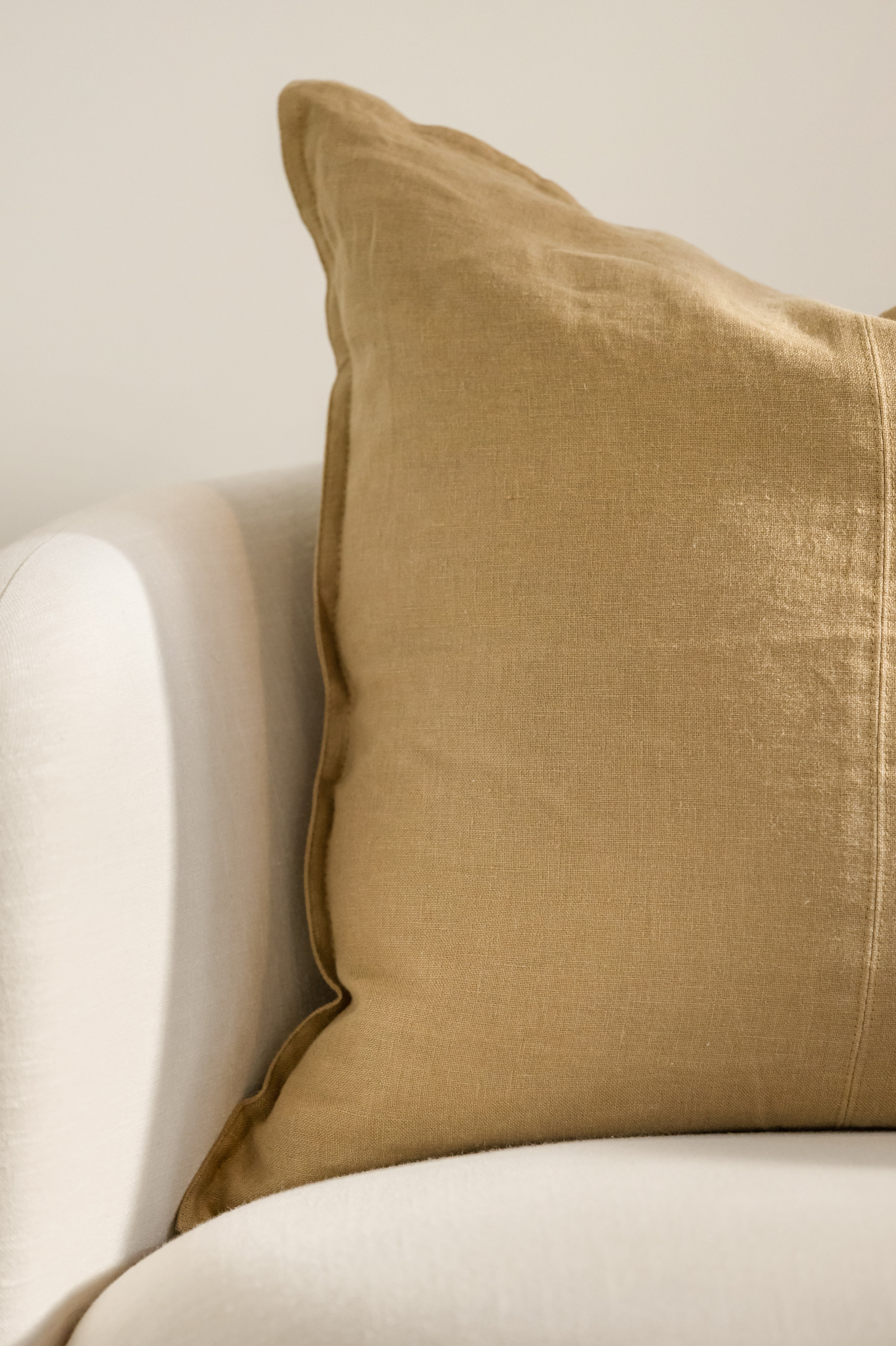 Como Cushion in Clay