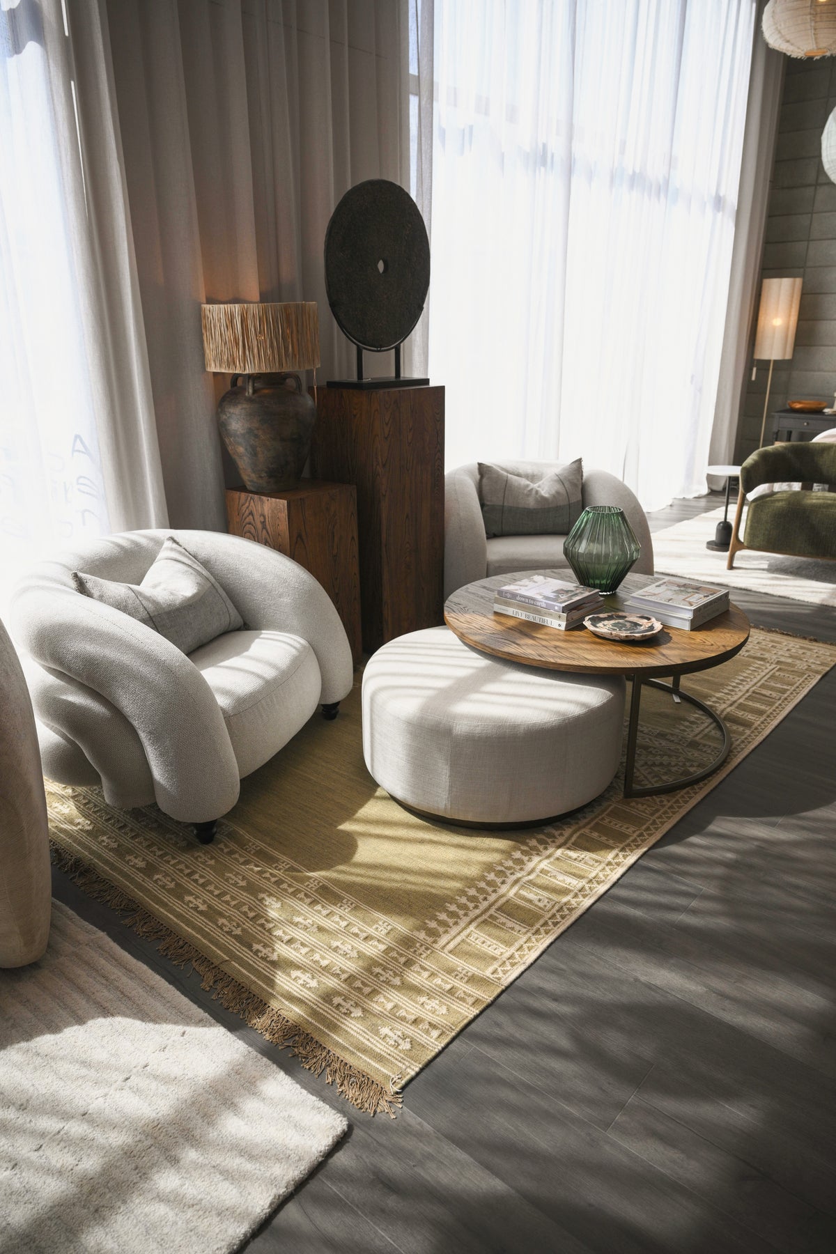 Oliver Motif Rug 290cm x 190cm