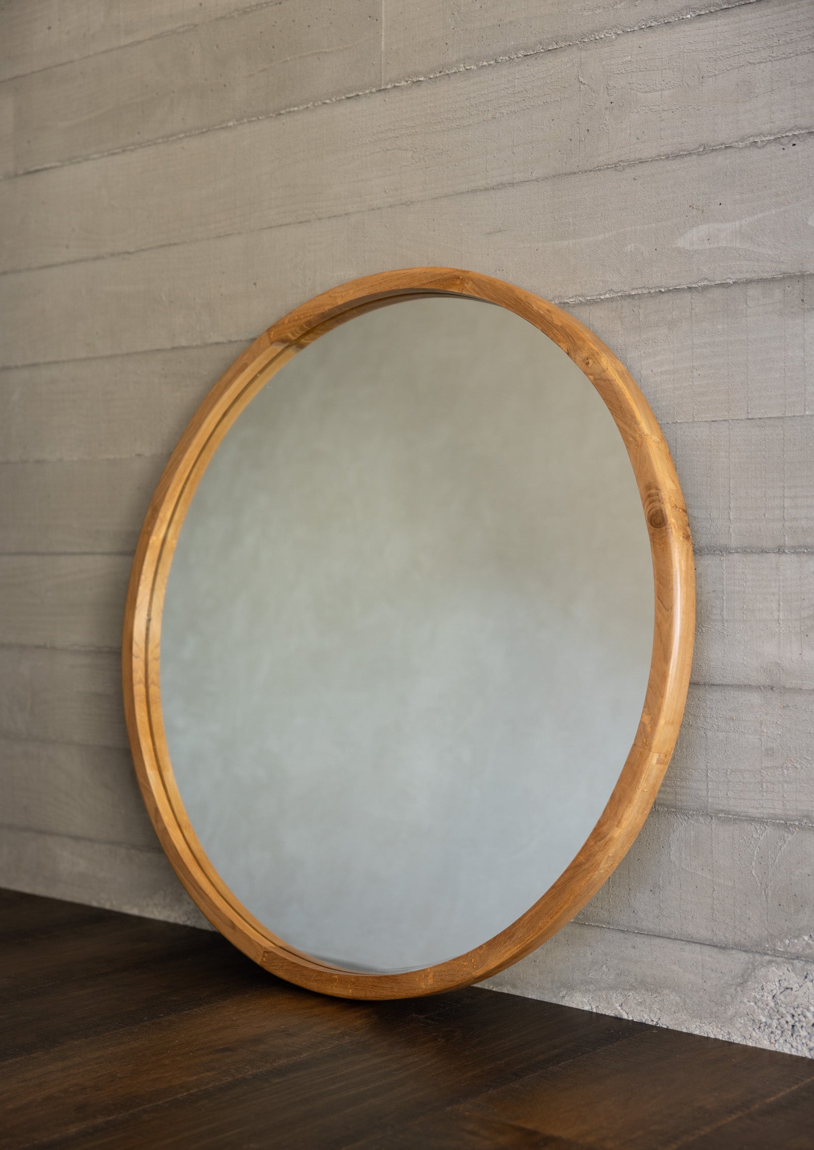 Sol Round Mirror 90cm — Natural