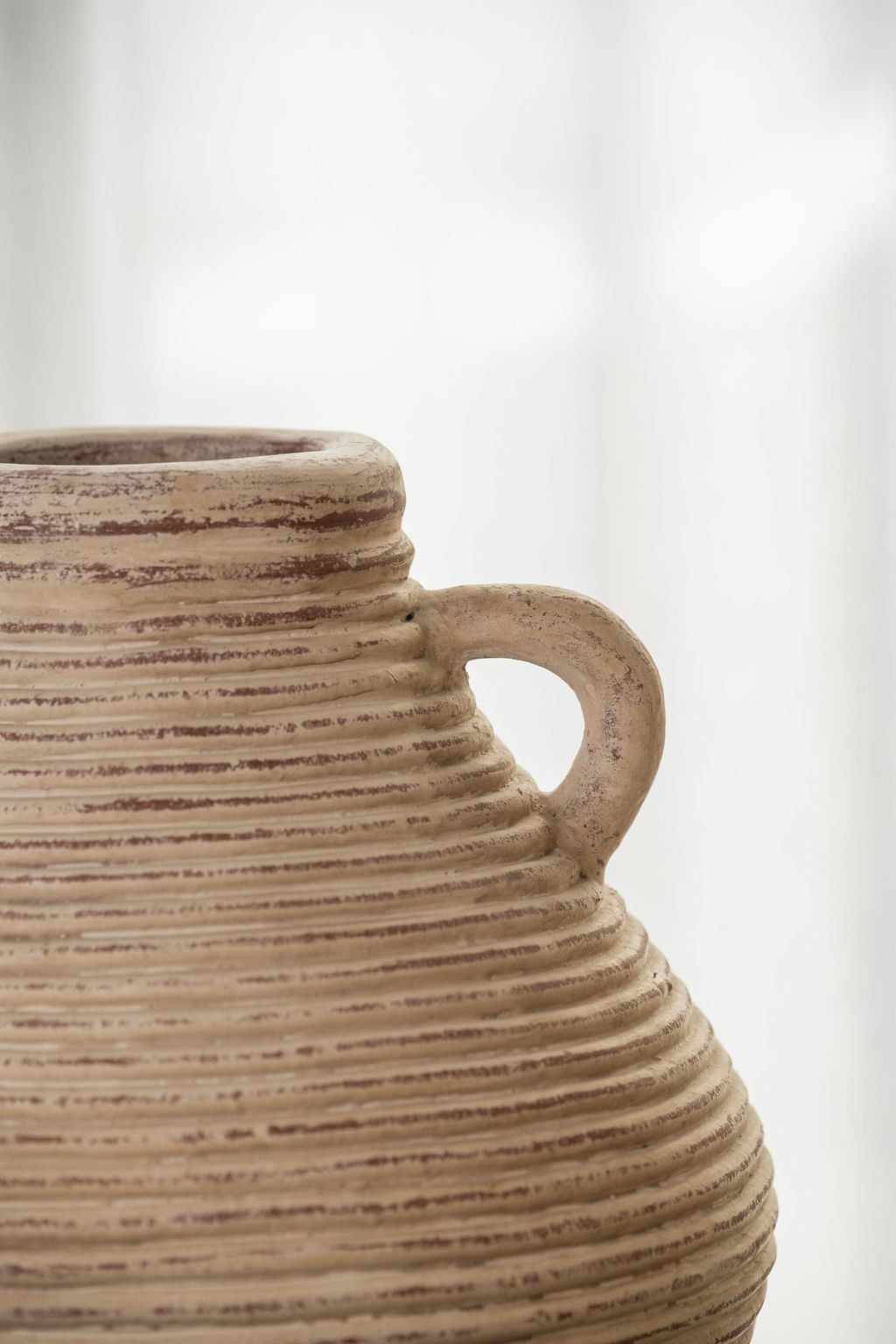 Ribbed Artisan Pot