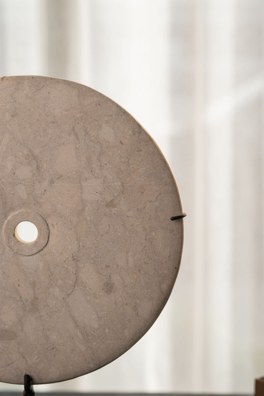 White Marble Eternity Stone On Stand - DIA: 25.5cm