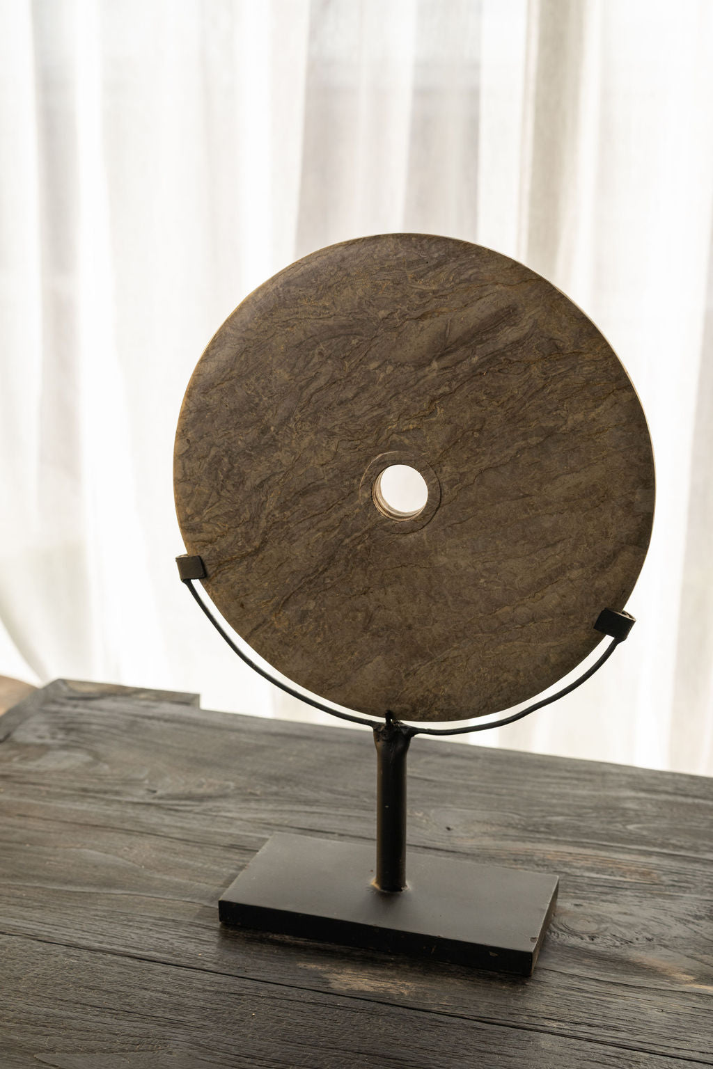 Riverbed Eternity Stone On Stand - DIA: 30cm